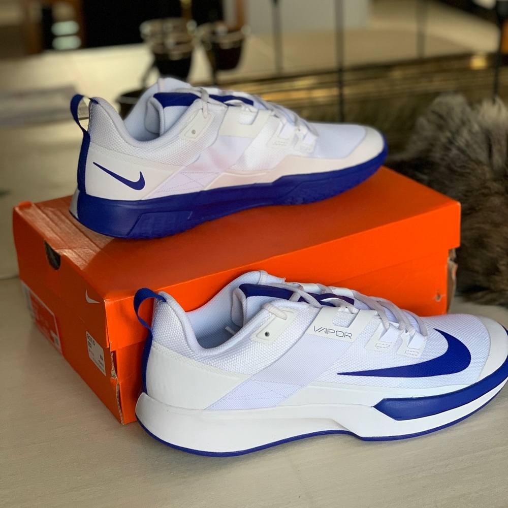 Men’s Nike Vapor Lite size 11
